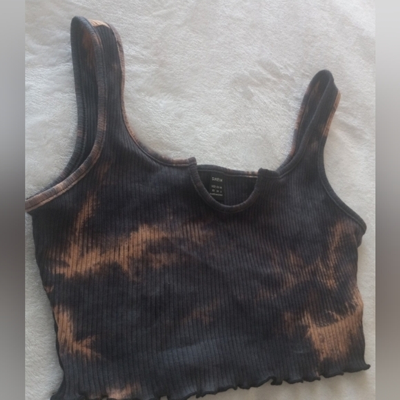 SHEIN RIBBED CROP TOP NOTCHED NECKLINE. WOMENS SIZE S. - Picture 5 of 11